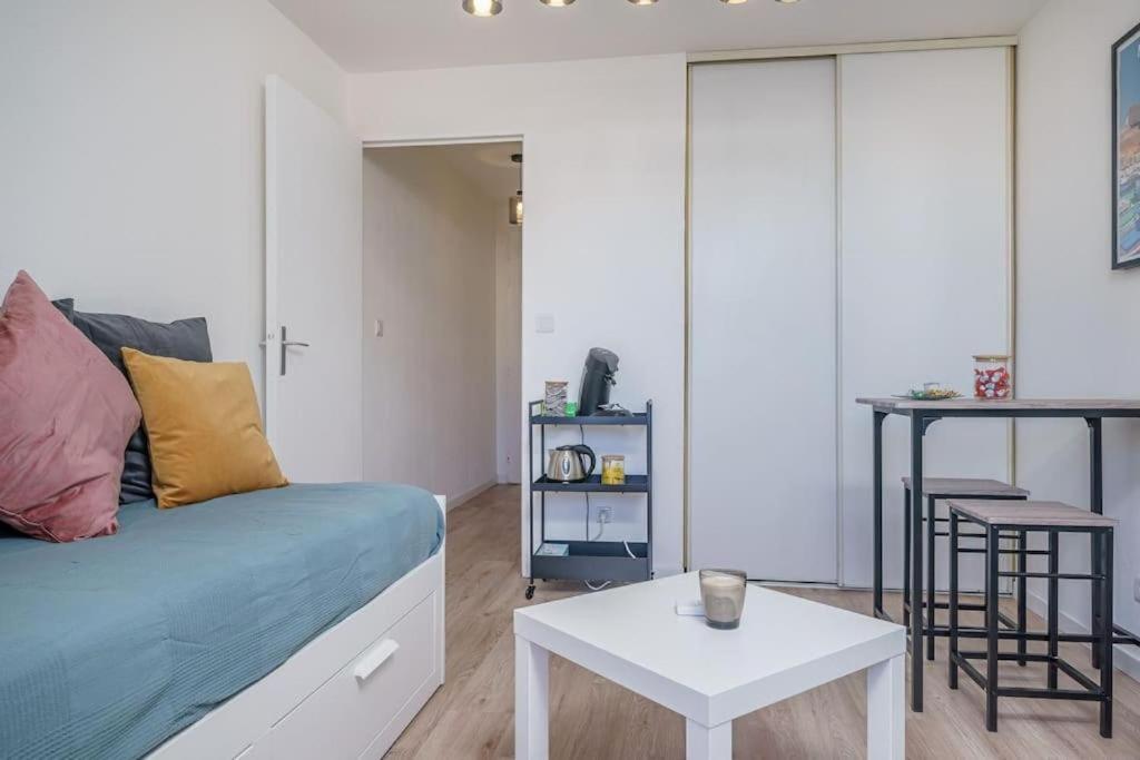 Appartement Climatise Avec Terrasse Tout Equipe A 5Min De La Gare St Charles Марсель Экстерьер фото